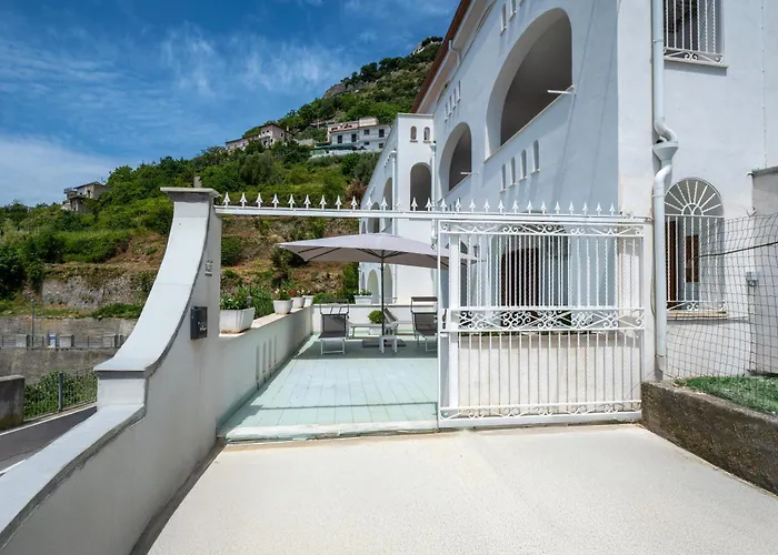 Rosy By Wonder Tour * Amalfi