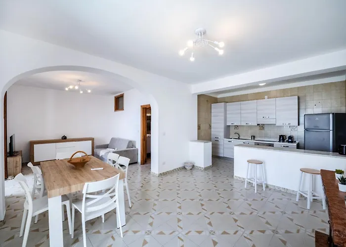 Holiday home Rosy By Wonder Tour *