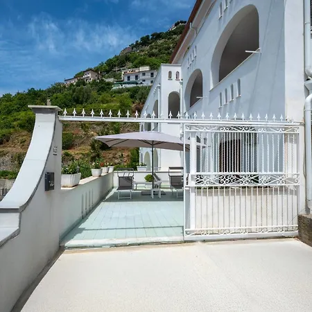 Rosy By Wonder Tour * אמאלפי